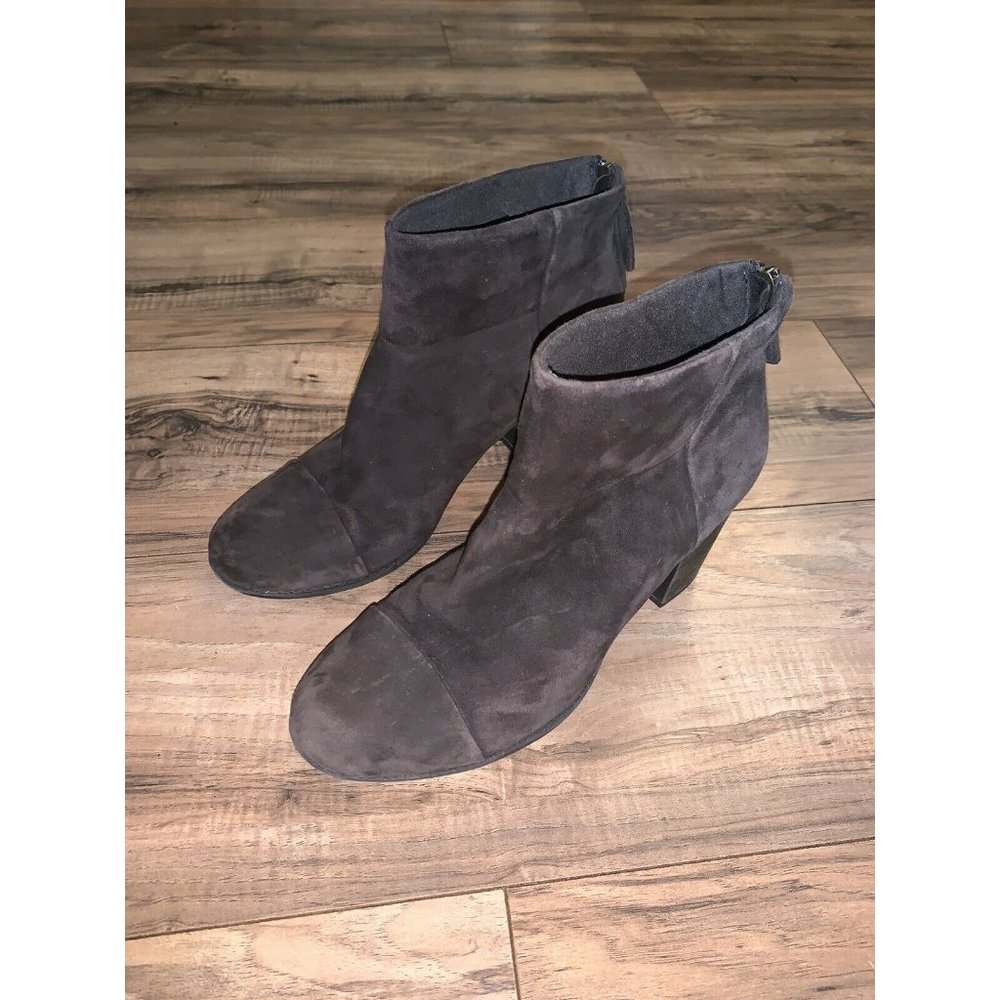 Clarks Collection Womens Brown Suede Heeled Bootie